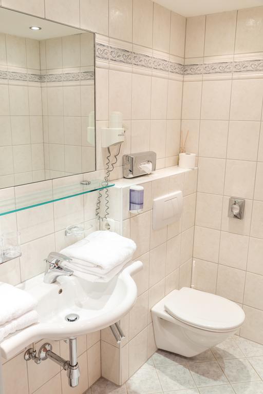 سيرفاوس Hotel Tirolerhof المظهر الخارجي الصورة